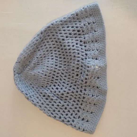 Gap Crotchet Beanie - Picture 2 of 5